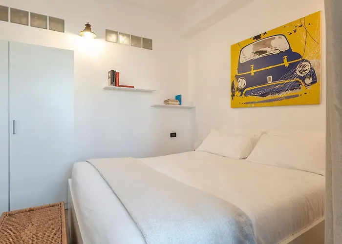 Piramide Cestia * Rome